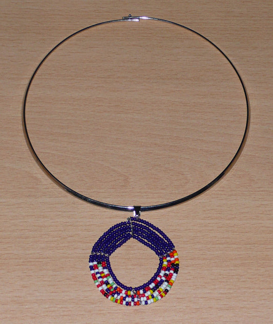 Collier afro chic bleu foncé et multicolore