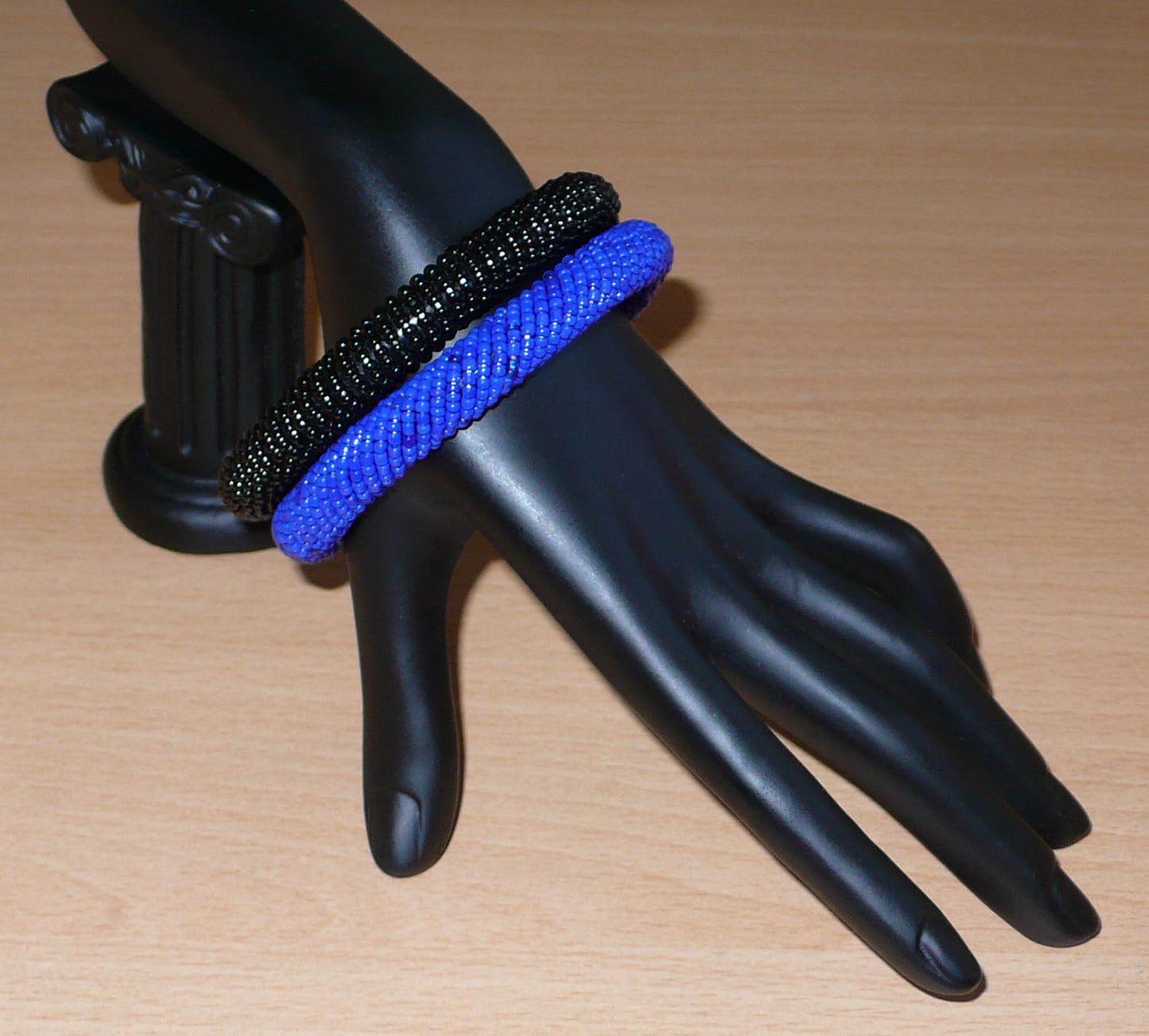 Lot de bracelets Massai noir et bleu